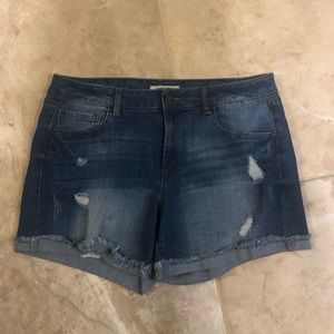 🟣Like New Refuge Size 10 Demin Shorts